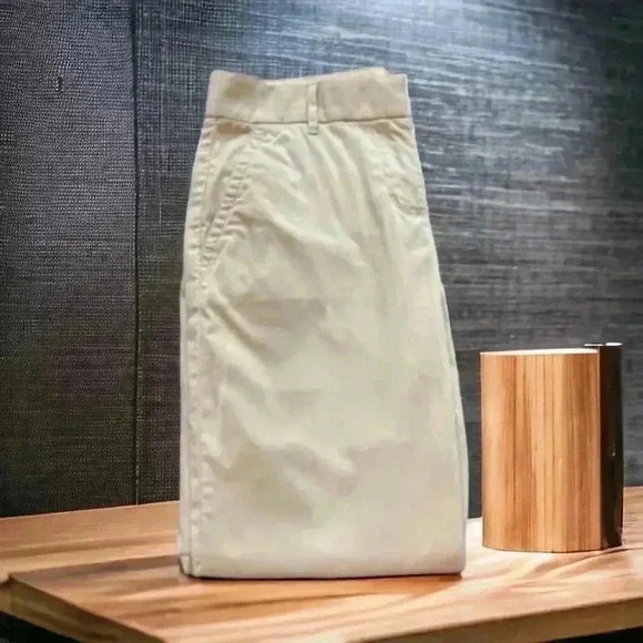 J. Crew City Fit Women's Size 2 Ankle Length, Flat-Front Khaki Pants. - Picture 3 of 3